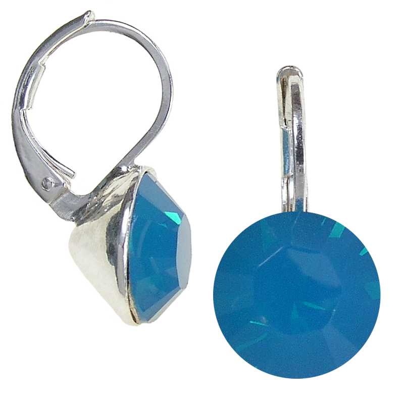 8mm Ohrringe mit Swarovski Kristall in der Farbe Karibischer Opal Blau